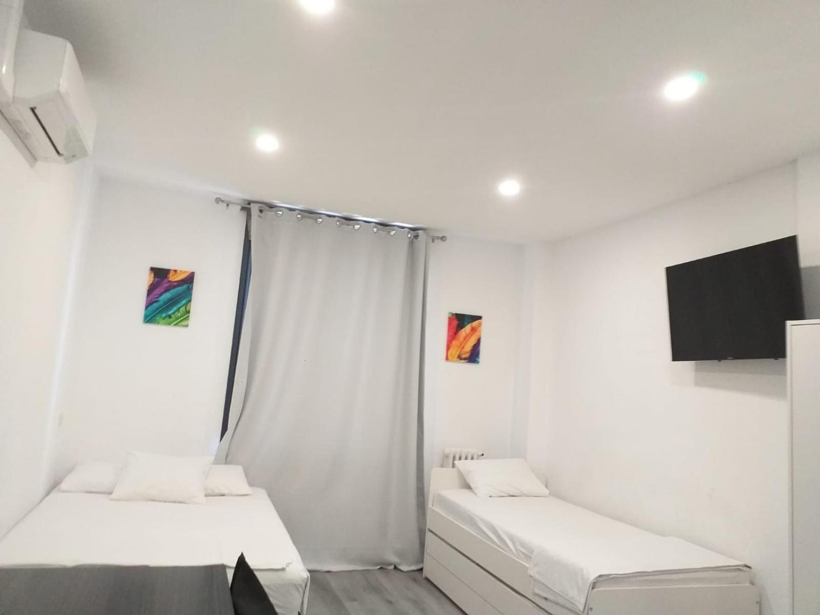 Estudio En Callao, 4 Personas Madrid Bagian luar foto