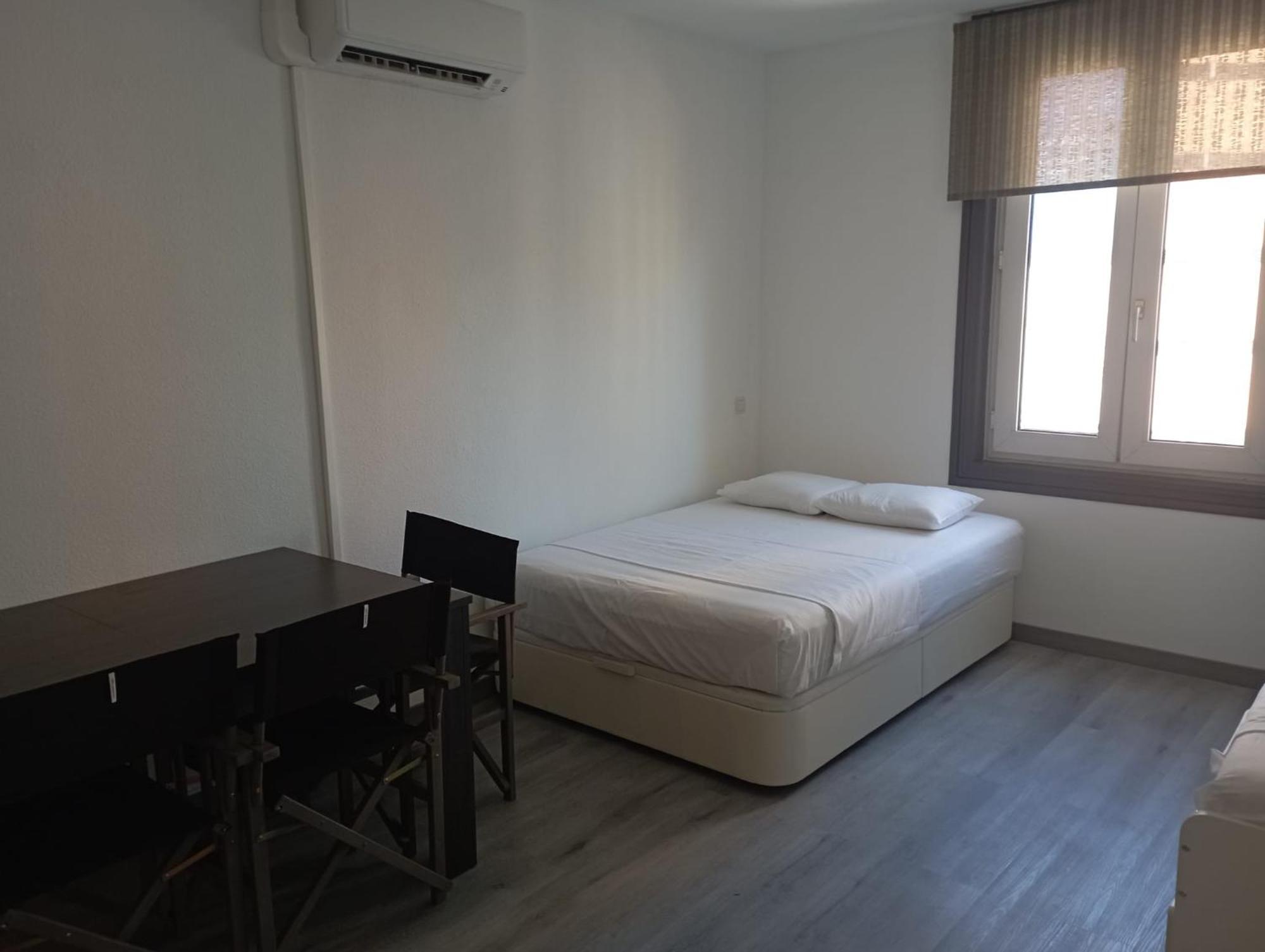 Estudio En Callao, 4 Personas Madrid Bagian luar foto
